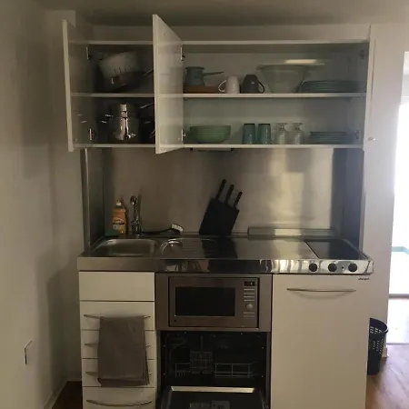 Apartmaji Sara, - Isola 아파트