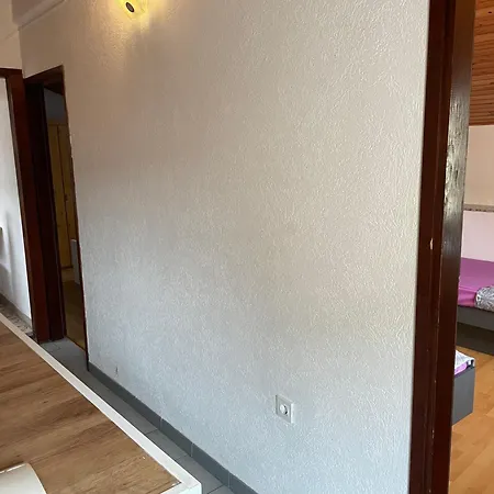 Apartmaji Sara, - Isola Apartman *