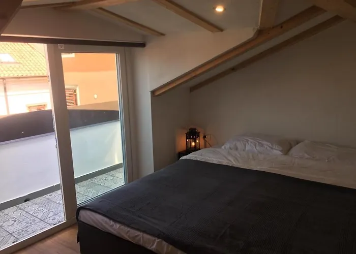 Apartmaji Sara, - Isola Izola