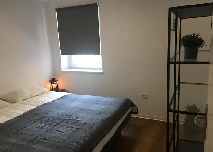 Lejlighed Apartmaji Sara, - Isola