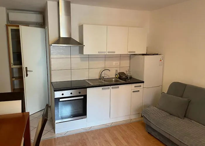 Apartmaji Sara, - Isola Lejlighed