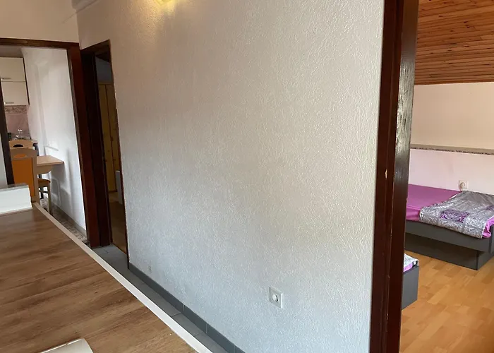 Apartmaji Sara, - Isola Lejlighed *